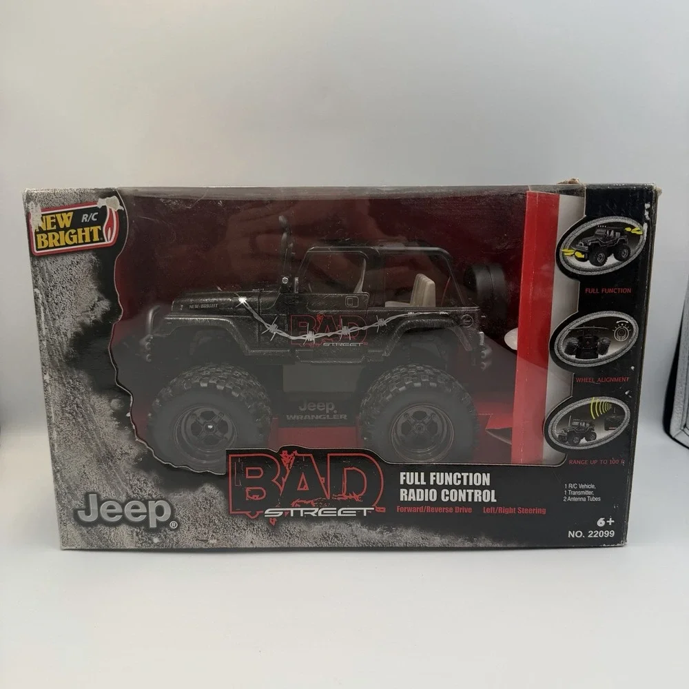 Vintage 2011 New Bright Bad Street Jeep Wrangler R/C New Open Box